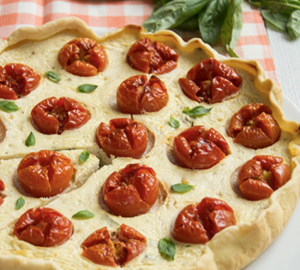 pastel de requesón con tomates cherry